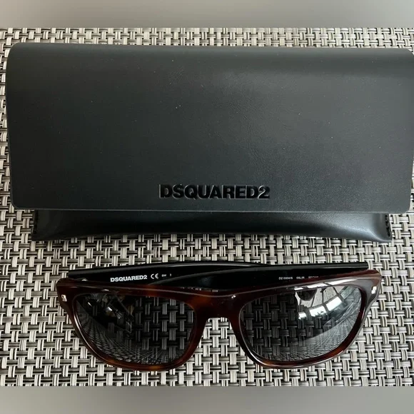 New Men's Awesome DSQUARED2 Brown Sunglasses 🕶️
